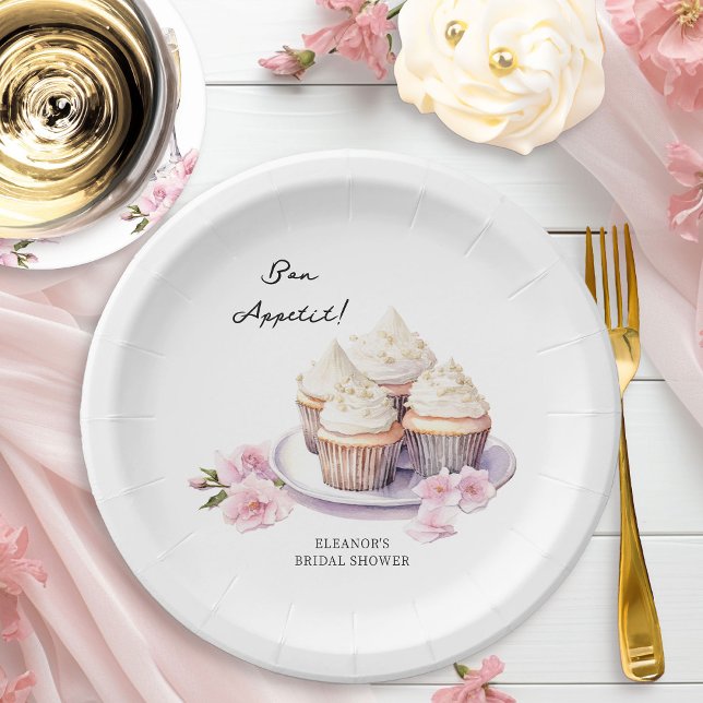Bonbonappetit Cupcakes und rosa Blume Pappteller (Paper Plates from Cupcakes and Cava Bridal Shower Collection by Darling & May)