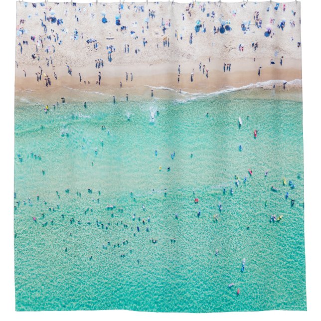 Bondi Beach, Sydney, Sommer. Duschvorhang (Vorderseite)