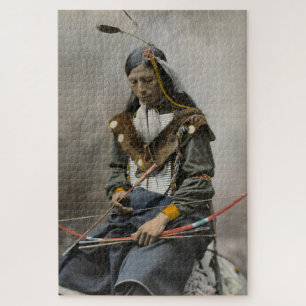 Bone Necklace, Ratsvorsitzender 1899 Puzzle