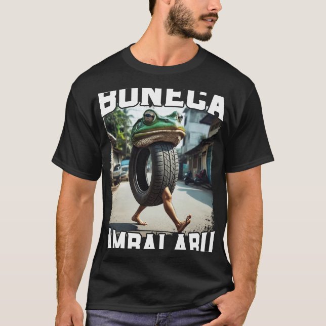 Boneca Ambalabu Chaotic Doll Meme T-Shirt (Vorderseite)