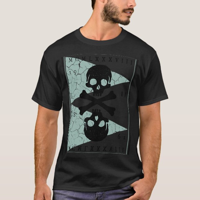 Bones and Skulls Pirate T-Shirt (Vorderseite)