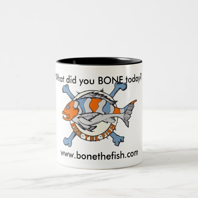 Bonethefish.com - Knochen-Tasse Zweifarbige Tasse (Mittel)