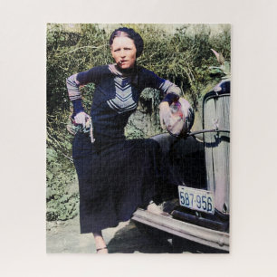Bonnie Parker rauchen ein Auto 1933 Farbredux Puzzle