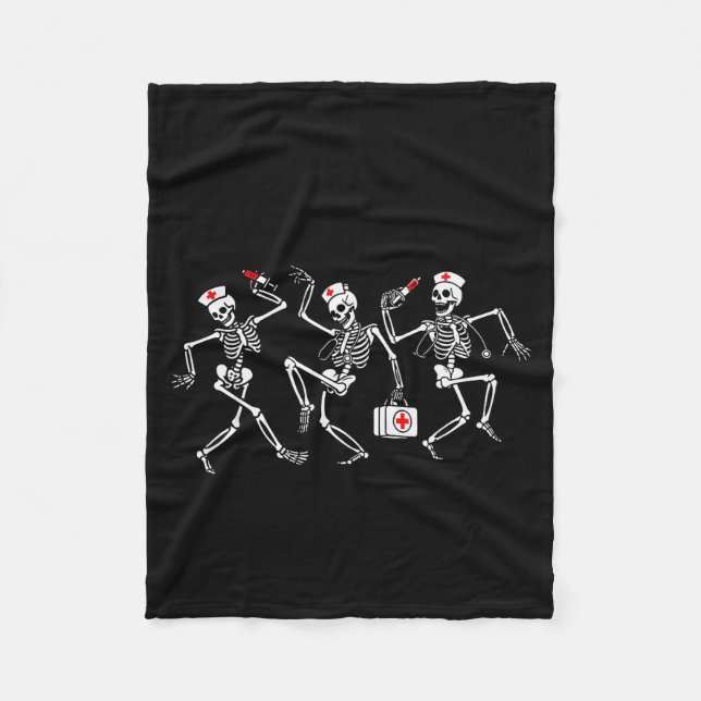 Boo Boo Crew Funny Dancing Skeleton Nurse Squad Ha Fleecedecke (Vorderseite)