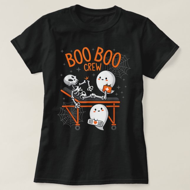 Boo Boo Crew Ghost Doctor Paramedic EMT Nurse Hall T-Shirt (Design vorne)