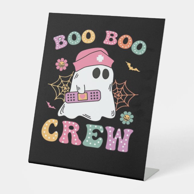 Boo Boo Crew Ghost Nurse Classic T - Shirt Sockelschild (Vorderseite)