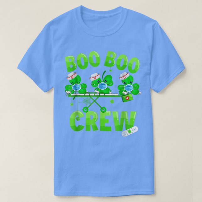 Boo Boo Crew Nurse St Patrick's Day Kleeblatt Face T-Shirt (Design vorne)