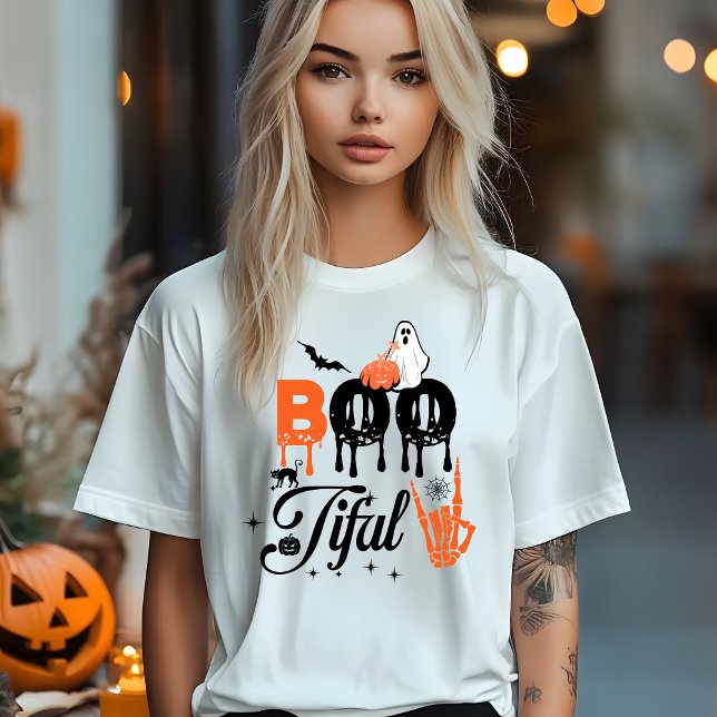 BOO Ghost Halloween T-Shirt | Cute Spooky Pumpkin Tri-Blend Shirt (Von Creator hochgeladen)