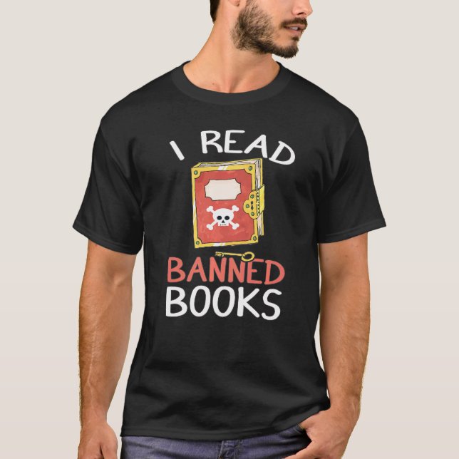 Book   I Read Banned Books T-Shirt (Vorderseite)