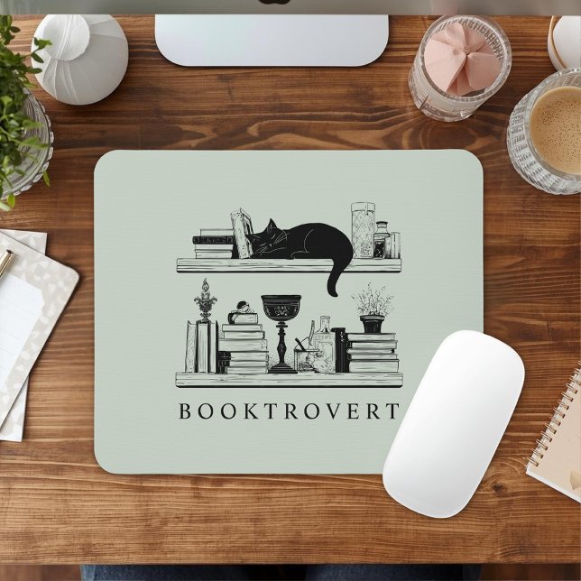 Book Lover's Black Cat Booktrovert Mousepad (Von Creator hochgeladen)