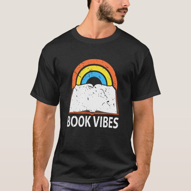 Book Vibes Bookworm Library Rainbow Reading T-Shirt (Vorderseite)