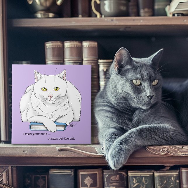Book White Cat Lila Funny Fliese (Von Creator hochgeladen)