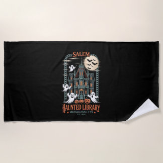 Bookworm Halloween Shirt Haunted Library Strandtuch