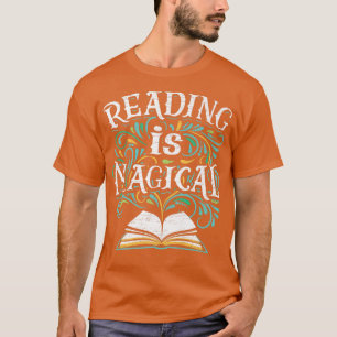 Bookworm Reading ist ein magischer Buchliebhaber T-Shirt