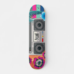 Boombox mit tropischen Blätter und Blume Skateboard