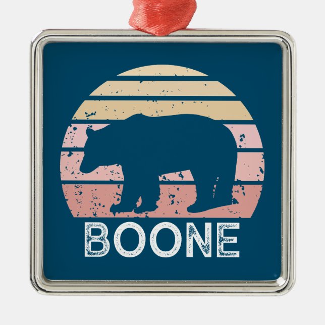 Boone North Carolina Retro Bear Ornament Aus Metall (Vorne)