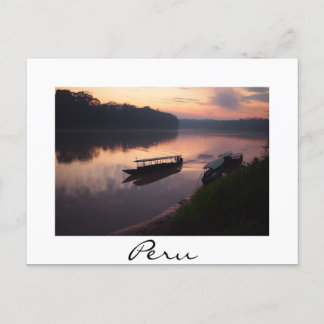 Boot auf dem Amazonas Fluss in Peru weiße Text Pos Postkarte
