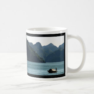 Boot in Halong Bucht Tasse