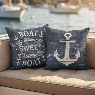 Boot Sweet Boot Zitat und Anker auf blauem Holzkor Kissen