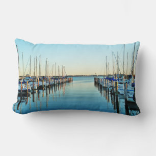Boote am Yachthafen von Shirley Taylor Lendenkissen