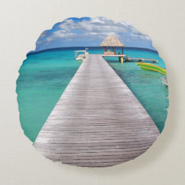 Boote an einer Anlegestelle im pazifischen runden Rundes Kissen