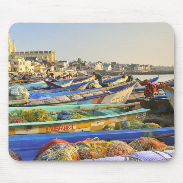 Boote auf Fischfang vorbereitet, Die Kirche Mousepad (Vorne)