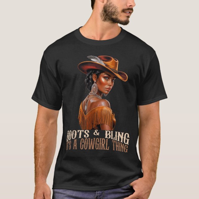 Boots &amp; Bling It's Cowgirl African Women Black T-Shirt (Vorderseite)