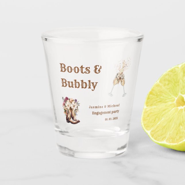 Boots & Bubbly Boho Western Engagement Party Schnapsglas (Vorderseite)