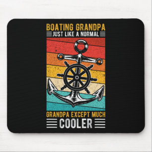 Bootsfahrender Opa, genau wie ein normaler Opa bei Mousepad