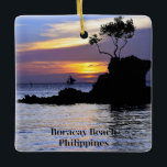 Boracay Beach, Philippinen, Keramikornament<br><div class="desc">Boracay Strand,  Philippinen,  landschaftlich fotografischer Sonnenuntergang und Segelboot.</div>