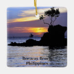Boracay Beach, Philippinen, Keramikornament<br><div class="desc">Boracay Strand,  Philippinen,  landschaftlich fotografischer Sonnenuntergang und Segelboot.</div>