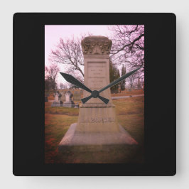 Borden Monument, Fall River, MA - A.J. Borden Quadratische Wanduhr