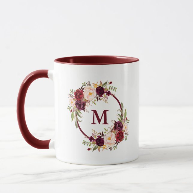 Borgundy Watercolor Floral Elegantes Monogramm Tasse (Links)