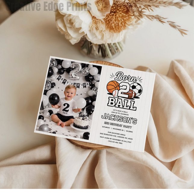 Born 2 Ball Sports Themed Boy 2nd Birthday Party Einladung (Born 2 Ball Sports Themed Boy 2nd Birthday Party Invitation
)