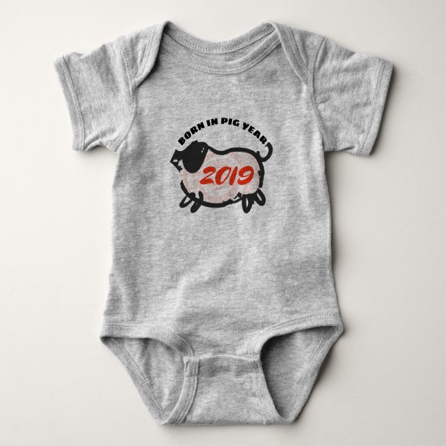Born in Chinese Pig Year New Baby F Bodysuit Baby Strampler (Vorderseite)