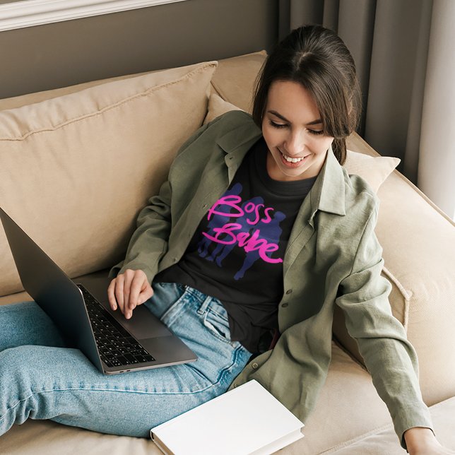 Boss Babe Hustle Script Typografie T-Shirt (Von Creator hochgeladen)