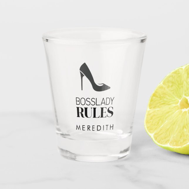 Boss Lady Rules Stiletto-Logo Personalisiert Schnapsglas (Vorderseite)