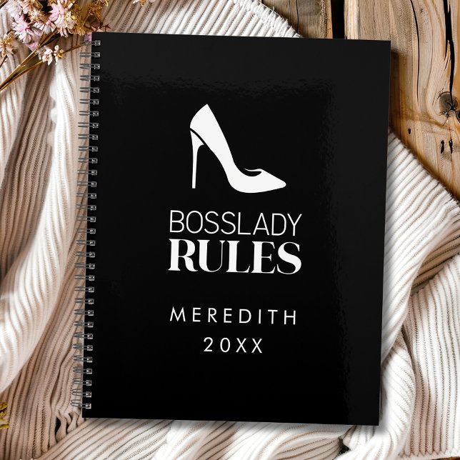 Boss Lady Stiletto Logo Schwarz-weiß Planer (Boss Lady Rules Stiletto Logo Black and White Personalized Annual Planner)