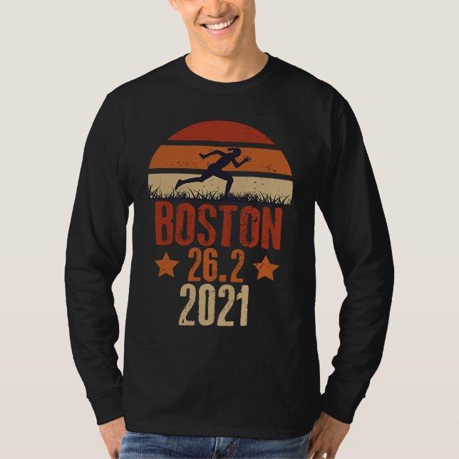 Boston 2021 Marathon Runner 26 2 Miles T-Shirt (Vorderseite)