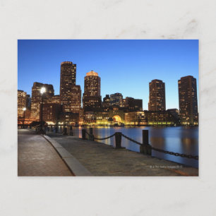 Boston Hafen und Skyline. Boston ist einer der 6 Postkarte