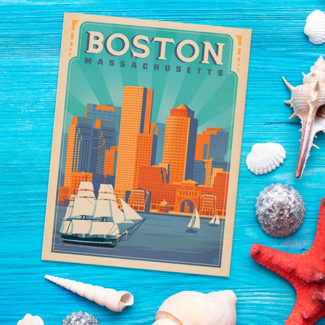 Boston Skyline & Sailboote | Massachusetts Postkarte (Postcard on table)