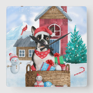 Boston Terrier Dog im Schnee Weihnachtshundehaus Quadratische Wanduhr