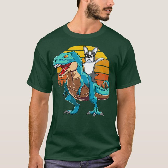 Boston Terrier Dog Riding Dinosaur T Rex Boys T-Shirt (Vorderseite)