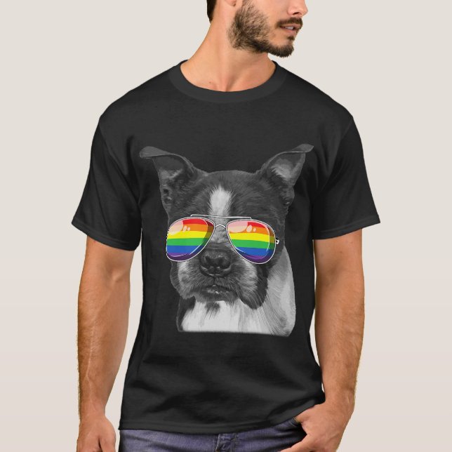 Boston Terrier Gay Pride Flag Sonnenbrille LGBT T-Shirt (Vorderseite)