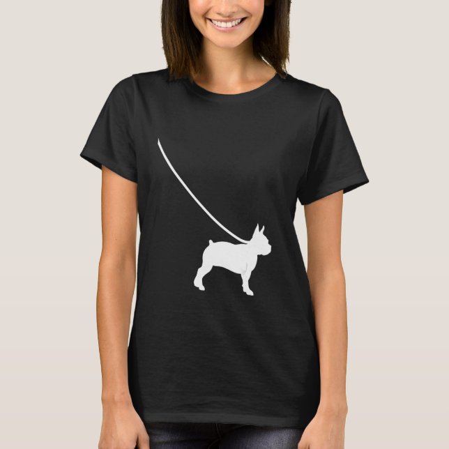 Boston Terrier on a Leash Dog Bostie Mama Vater Pe T-Shirt (Vorderseite)