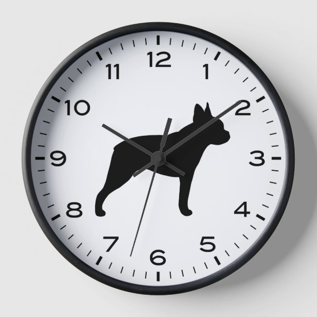 Boston Terrier Silhouette mit Nummern und Minuten Uhr (Vorderseite)