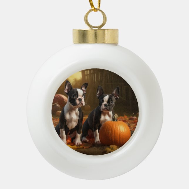 Boston Terrier Welpe Autumn Delight Pumpkin Keramik Kugel-Ornament (Vorderseite)