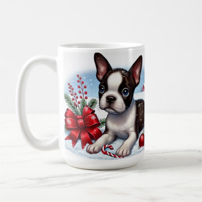 Boston Terrier Welpe mit Weihnachtsdekorationen Kaffeetasse (Links)