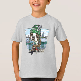 Boston TerrierGreen Winter Beanie auf Red Tricycle T-Shirt