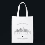 Boston Wedding | Stilisierte Skyline Wiederverwendbare Einkaufstasche<br><div class="desc">Eine einzigartige Hochzeitstasche für eine Hochzeit in der schönen und historischen Stadt Boston. Diese Tasche zeigt die einzigartige Skyline der Stadt mit ihrem Namen darunter. Anschließend erhalten Sie Informationen zu Ihrem Hochzeitstag in einem passenden,  offenen Stil.</div>